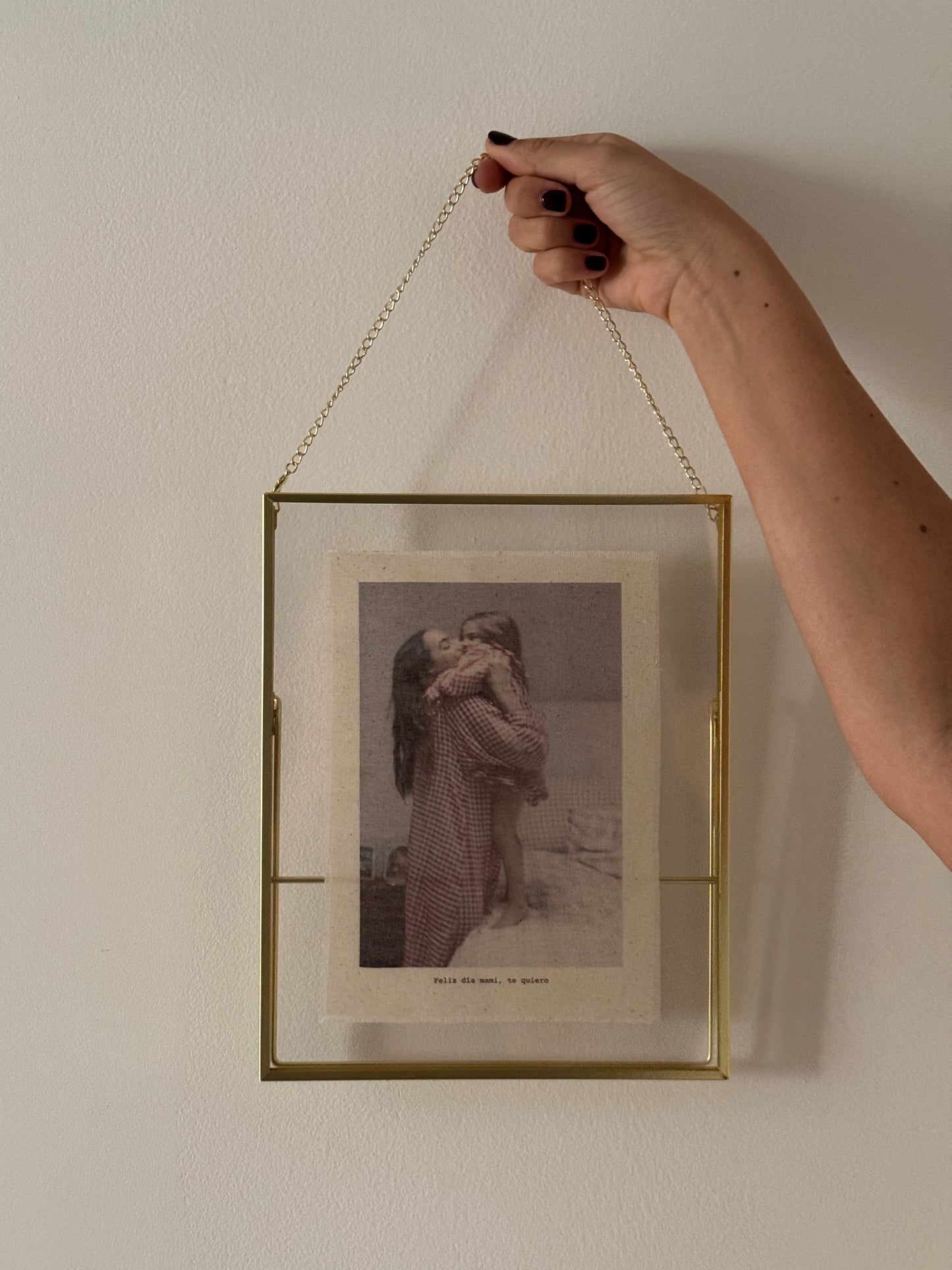 Revelado Cuadro Dorado