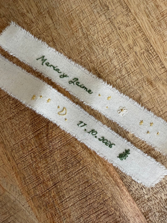 Cinta bordada para el ramo de novia