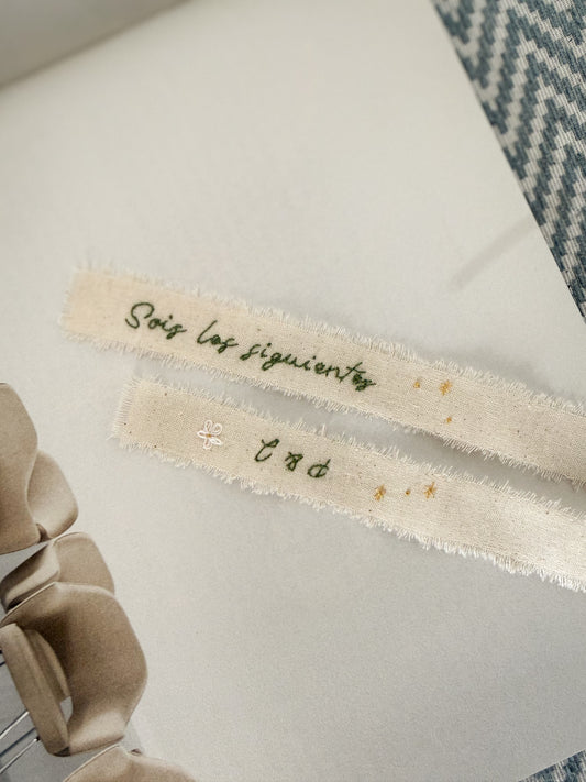 Cinta bordada Sois los siguientes